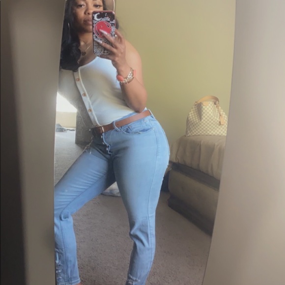 Escaping July’s Closet 🚪✨ - Picture 2 of 3